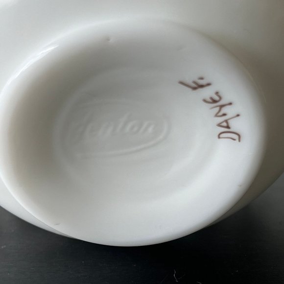 Fenton Silver Crest Violets-in-the-Snow Basket // Signed Dane F. // Easter Decor - Picture 7 of 8